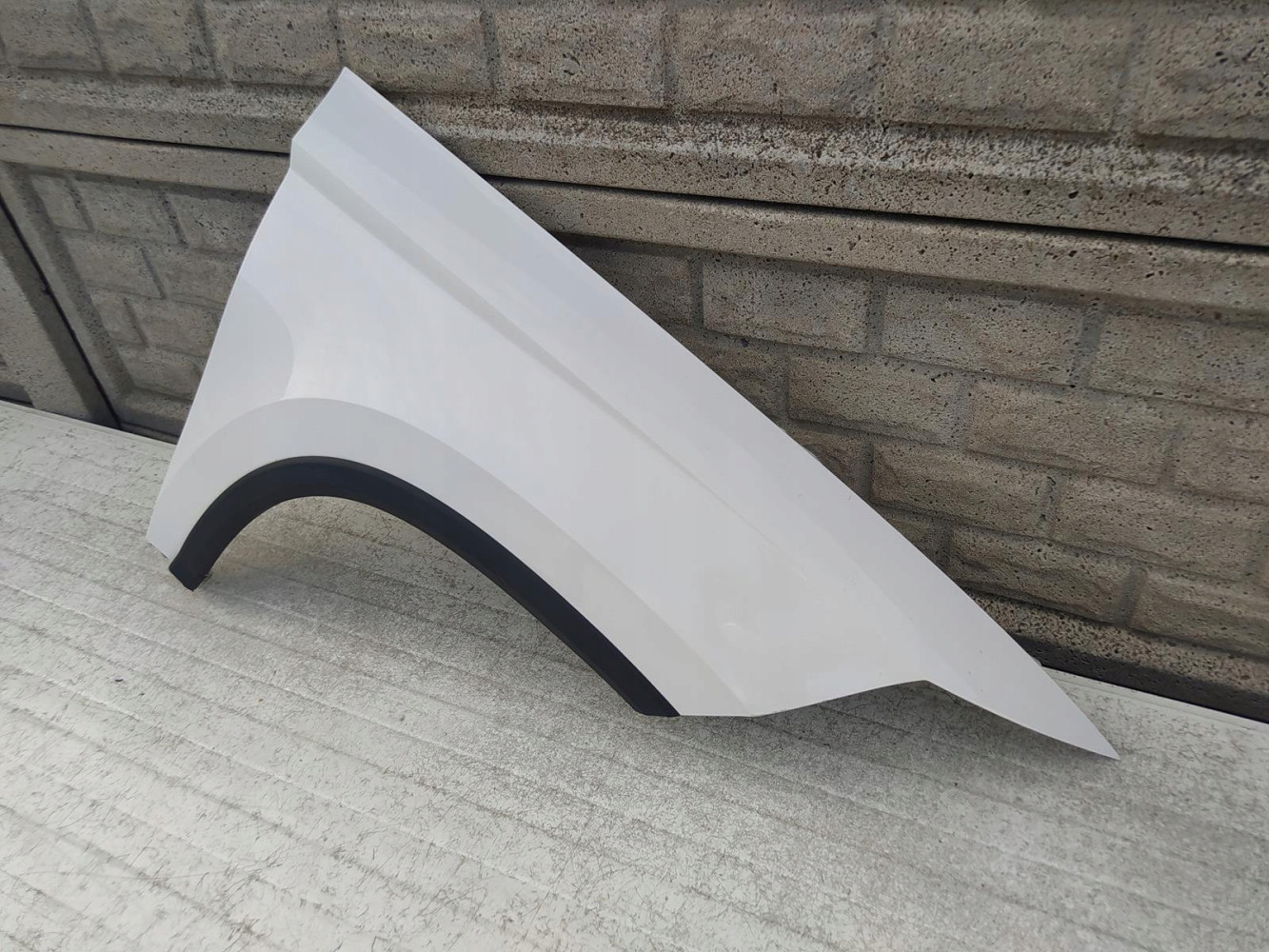SEAT ATECA 2016 - 2022 BŁOTNIK PRZEDNI PRAWY - (12485837483)