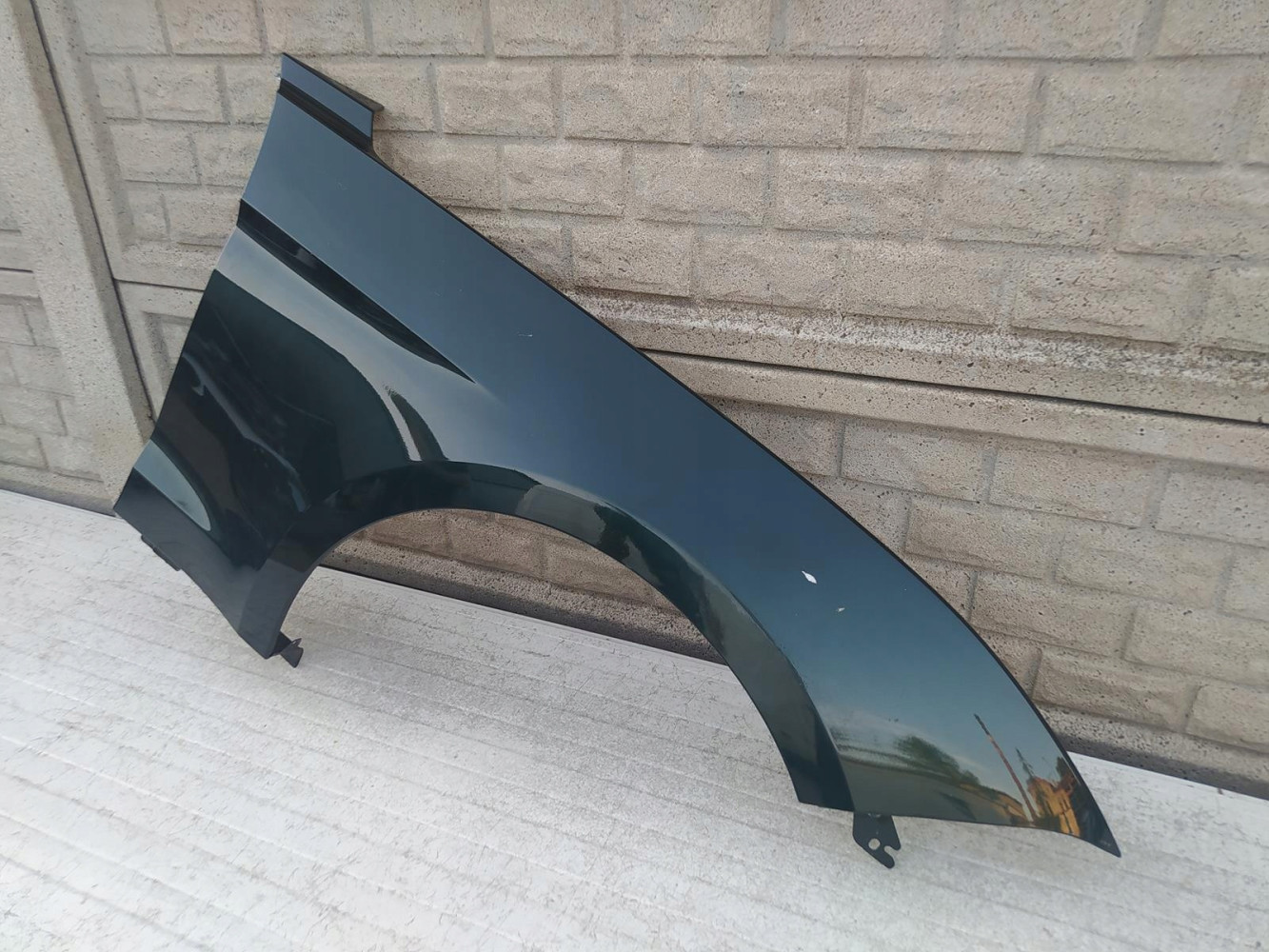 FORD MUSTANG VI LIFT 18 - 22 BŁOTNIK PRZEDNI PRAWY - (12489227824)