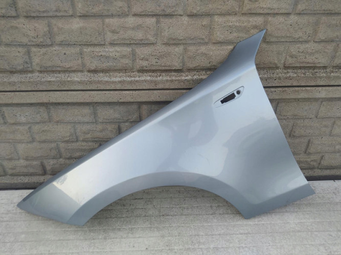 BMW 1 E87 E88 E81 E82 2004 - 2011 BŁOTNIK LEWY - (12510879985)