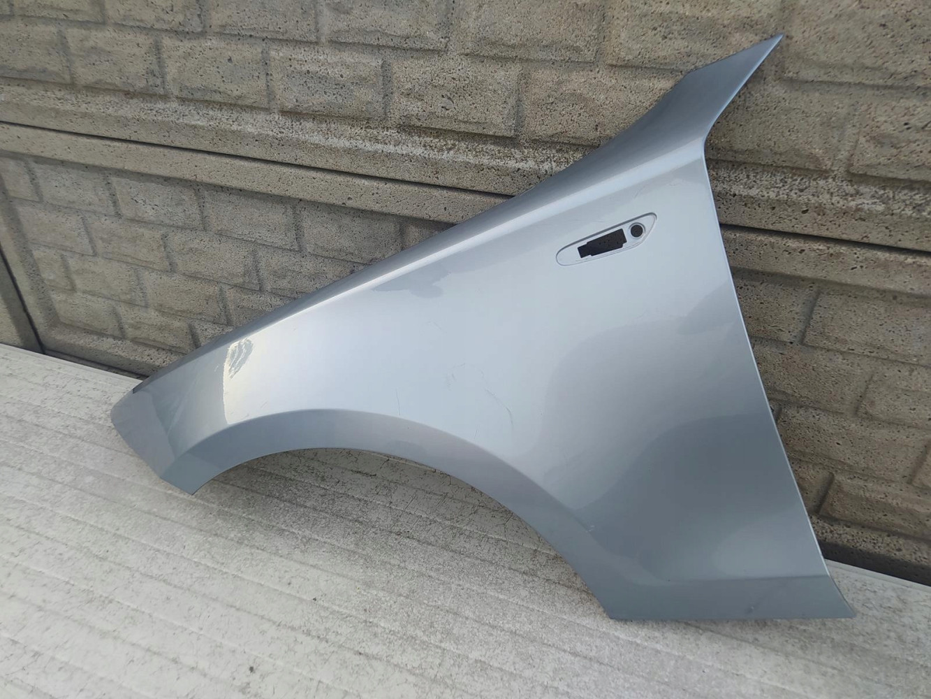 BMW 1 E87 E88 E81 E82 2004 - 2011 BŁOTNIK LEWY - (12510879985)