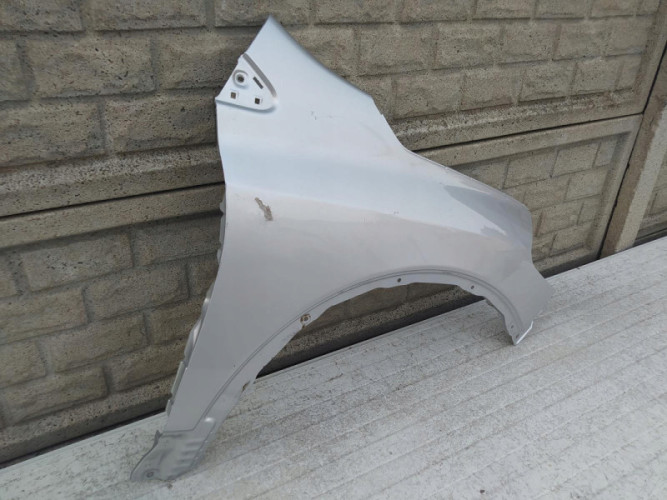 SUZUKI SX4 S CROSS 14- 20 BŁOTNIK PRAWY PRZEDNI - (12526274860)