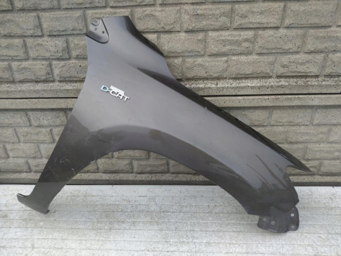 TOYOTA RAV 4 IV LIFT 10-13 BŁOTNIK PRAWY PRZEDNI - (12526637820)