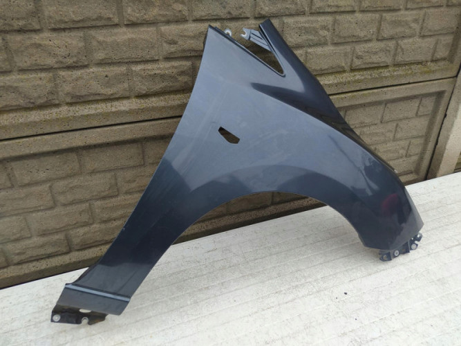 MAZDA 5 V 10-18 BŁOTNIK PRZEDNI PRAWY - (12541109188)