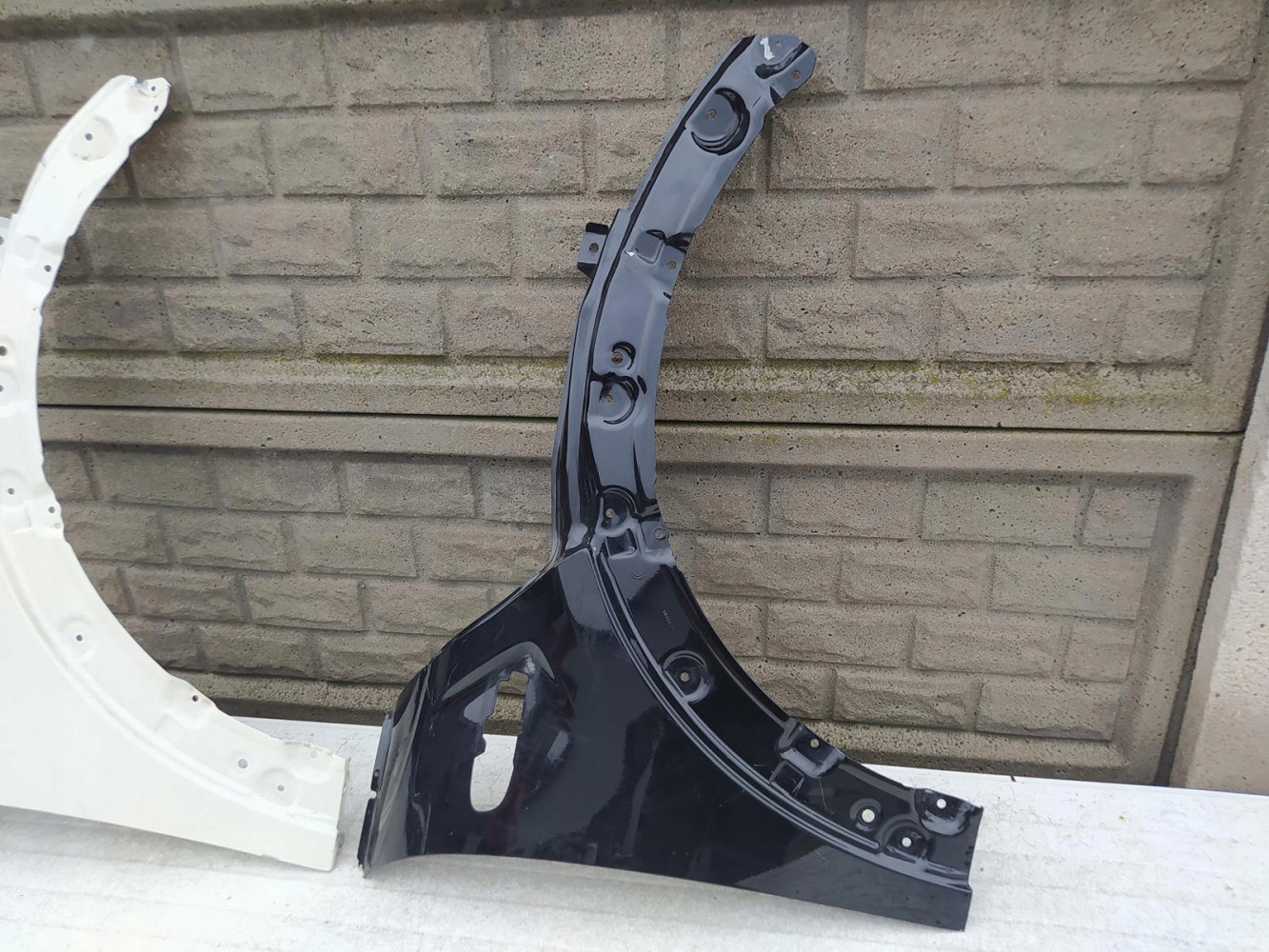 MINI COOPER ONE F55 F56 F57 BŁOTNIK PRAWY PRZEDNI - (12541121107)