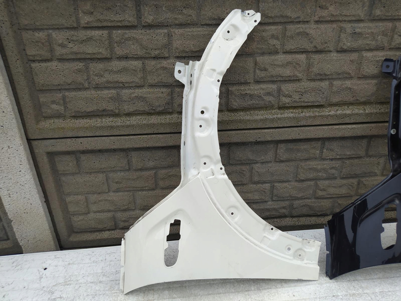 MINI COOPER ONE F55 F56 F57 BŁOTNIK PRAWY PRZEDNI - (12541121107)