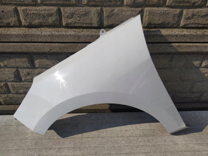FORD FIESTA Mk8 MK 8 16-22 BŁOTNIK PRZEDNI LEWY - (12550595766)