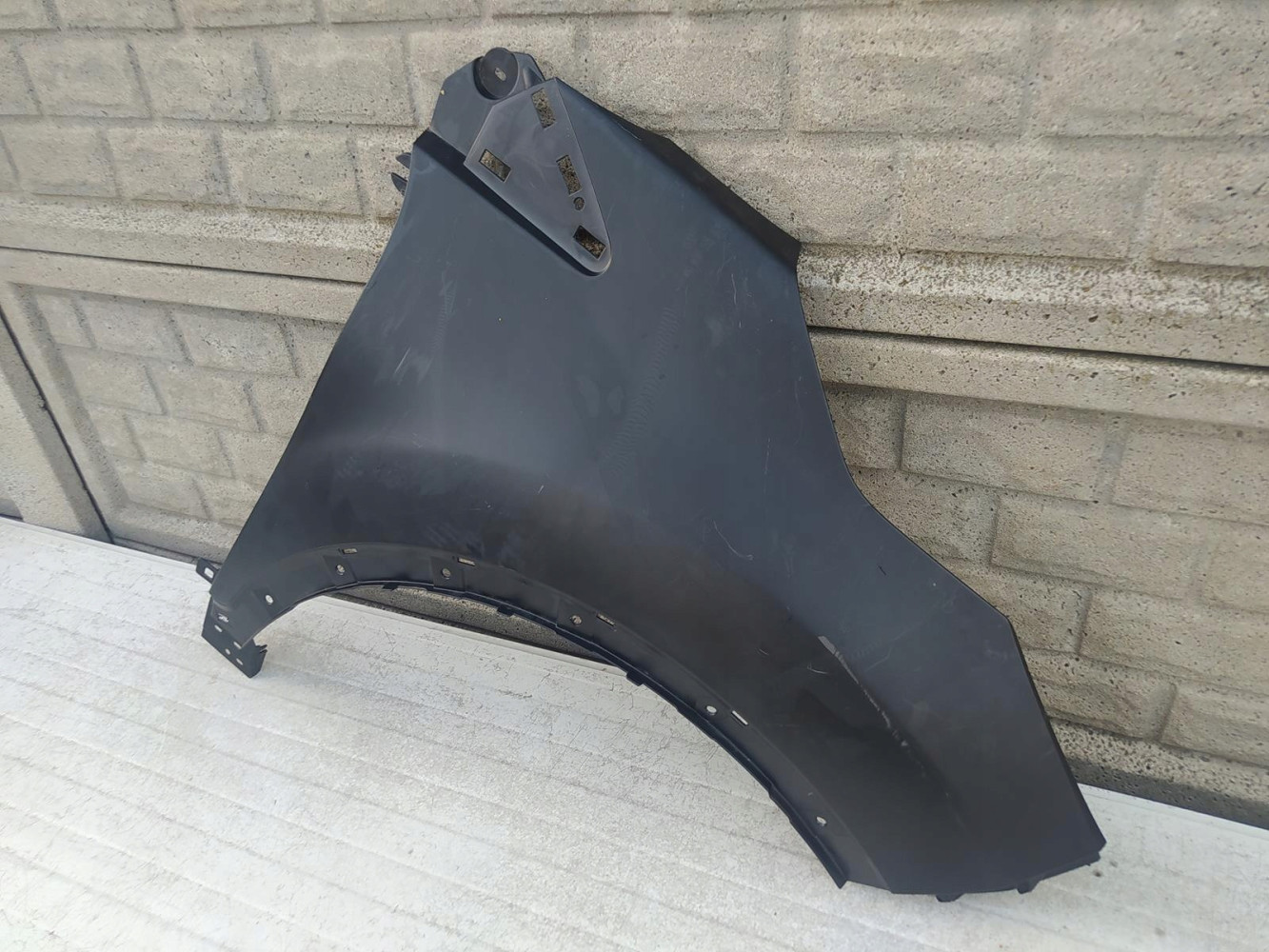 RENAULT CAPTUR 13-18 BŁOTNIK PRZEDNI PRAWY NOWY - (12551935365)