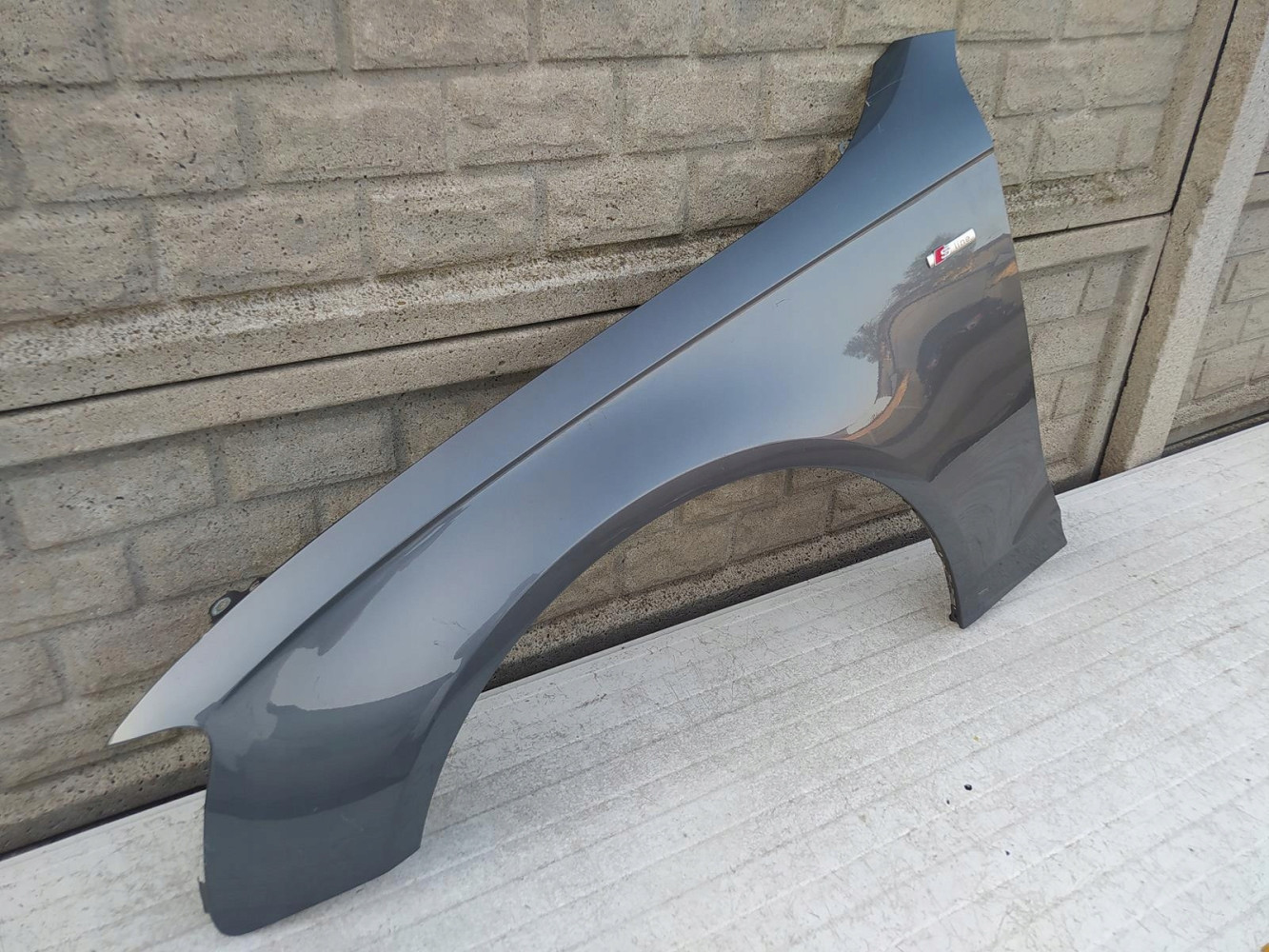 AUDI A4 B8 LIFT 12-16 BŁOTNIK PRZEDNI LEWY - (12562797869)
