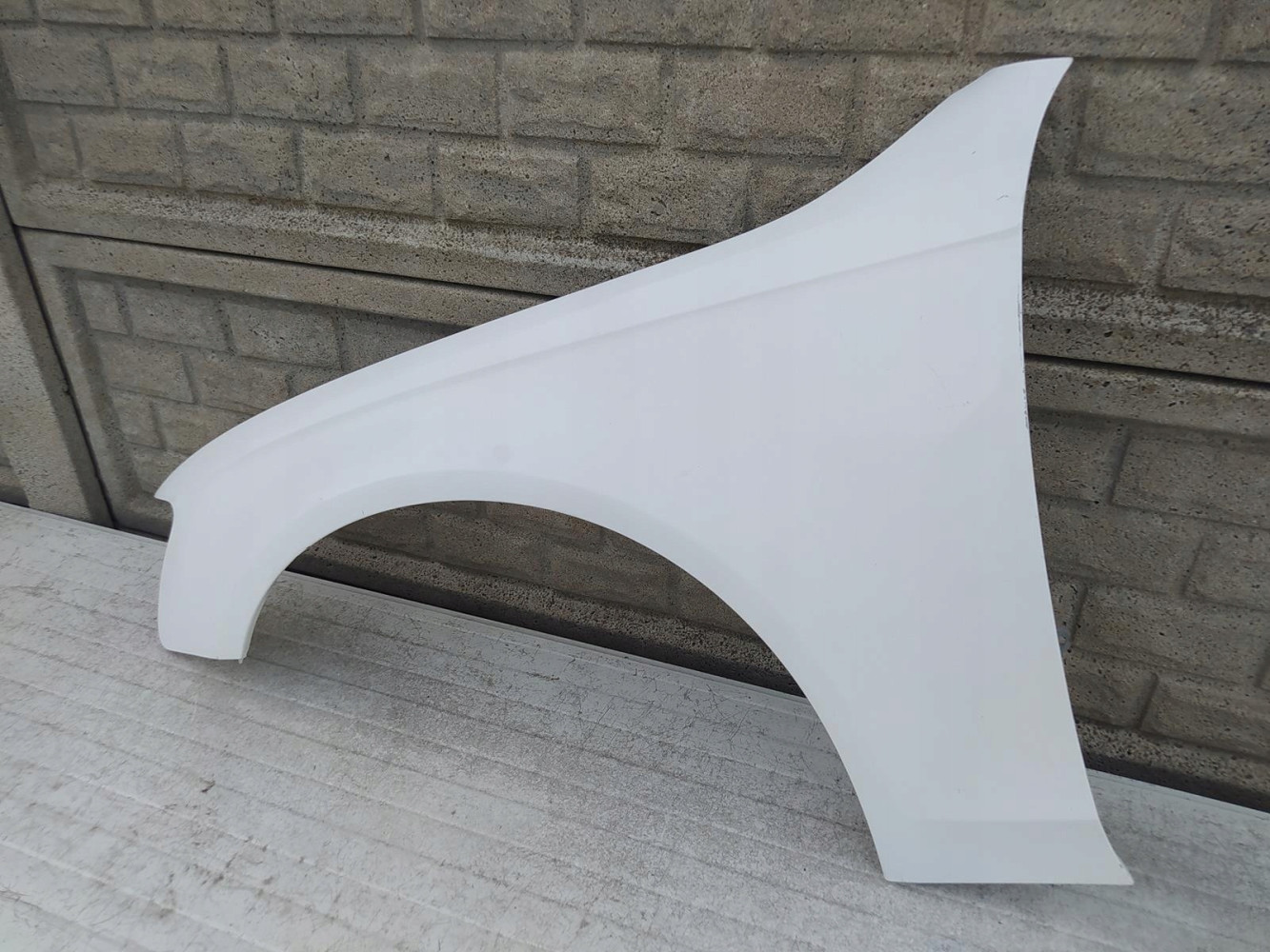 AUDI A4 B8 09-12 PRZED LIFTEM BŁOTNIK PRZEDNI LEWY - (12562999386)