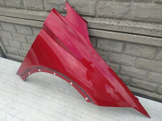 SEAT ARONA BŁOTNIK PRZEDNI PRAWY - (12565108824)