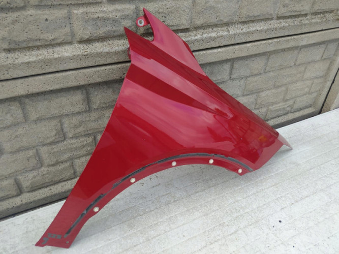 SEAT ARONA BŁOTNIK PRZEDNI PRAWY - (12565108824)