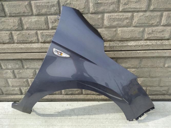 HYUNDAI I20 LIFT KIERUNEK BŁOTNIK PRZEDNI PRAWY - (12568588429)