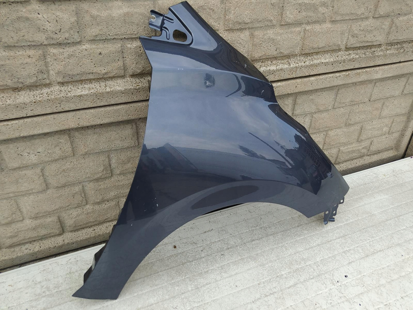 NISSAN MICRA K14 2017 - 2022 BŁOTNIK PRZEDNI PRAWY - (12600984336)