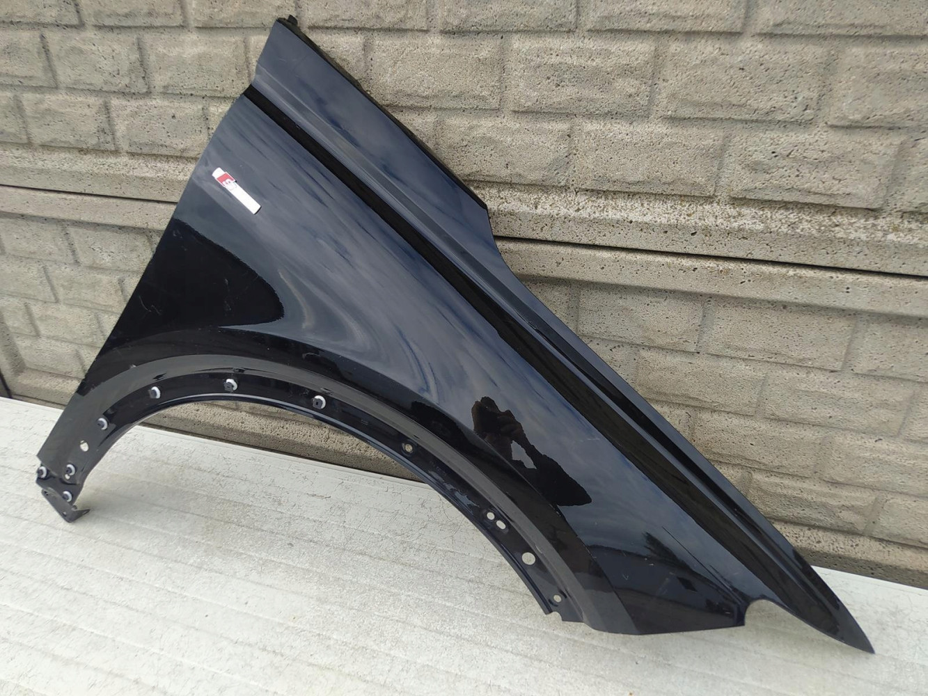 AUDI Q4 BŁOTNIK PRZEDNI PRAWY - (12614766868)