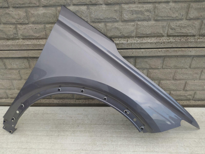 AUDI Q4 BŁOTNIK PRZEDNI PRAWY - (12624441673)