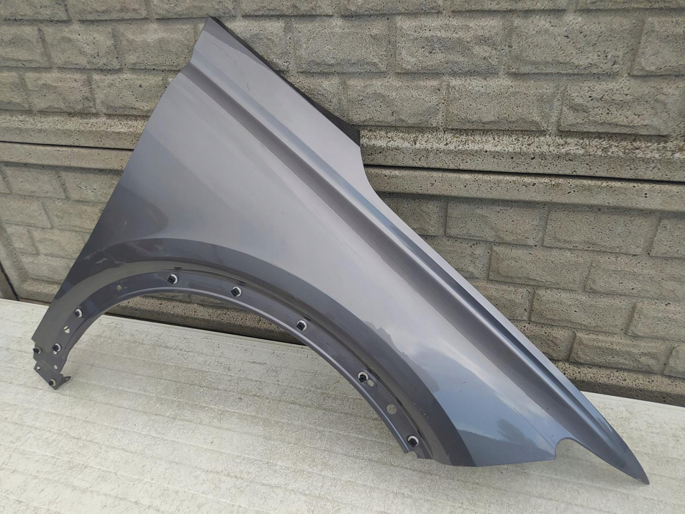 AUDI Q4 BŁOTNIK PRZEDNI PRAWY - (12624441673)