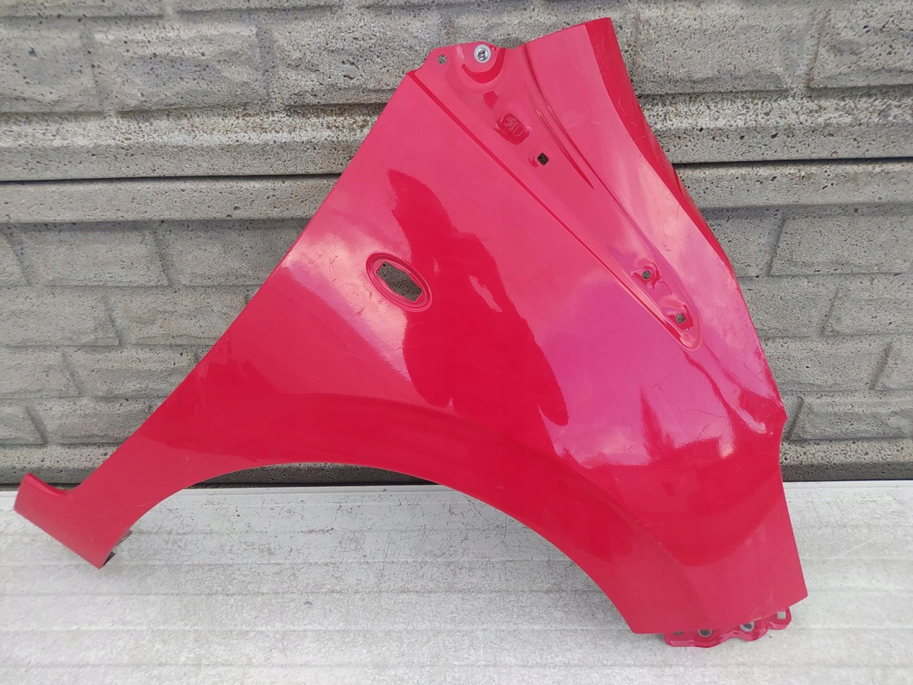 PEUGEOT 108 2014-2021 BŁOTNIK PRAWY PRZEDNI - (12624609830)