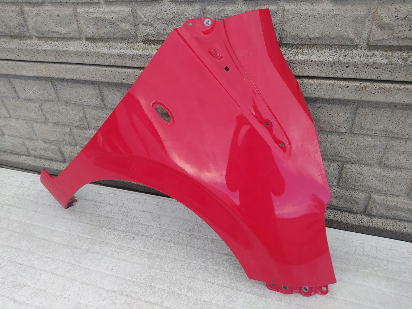 PEUGEOT 108 2014-2021 BŁOTNIK PRAWY PRZEDNI - (12624609830)