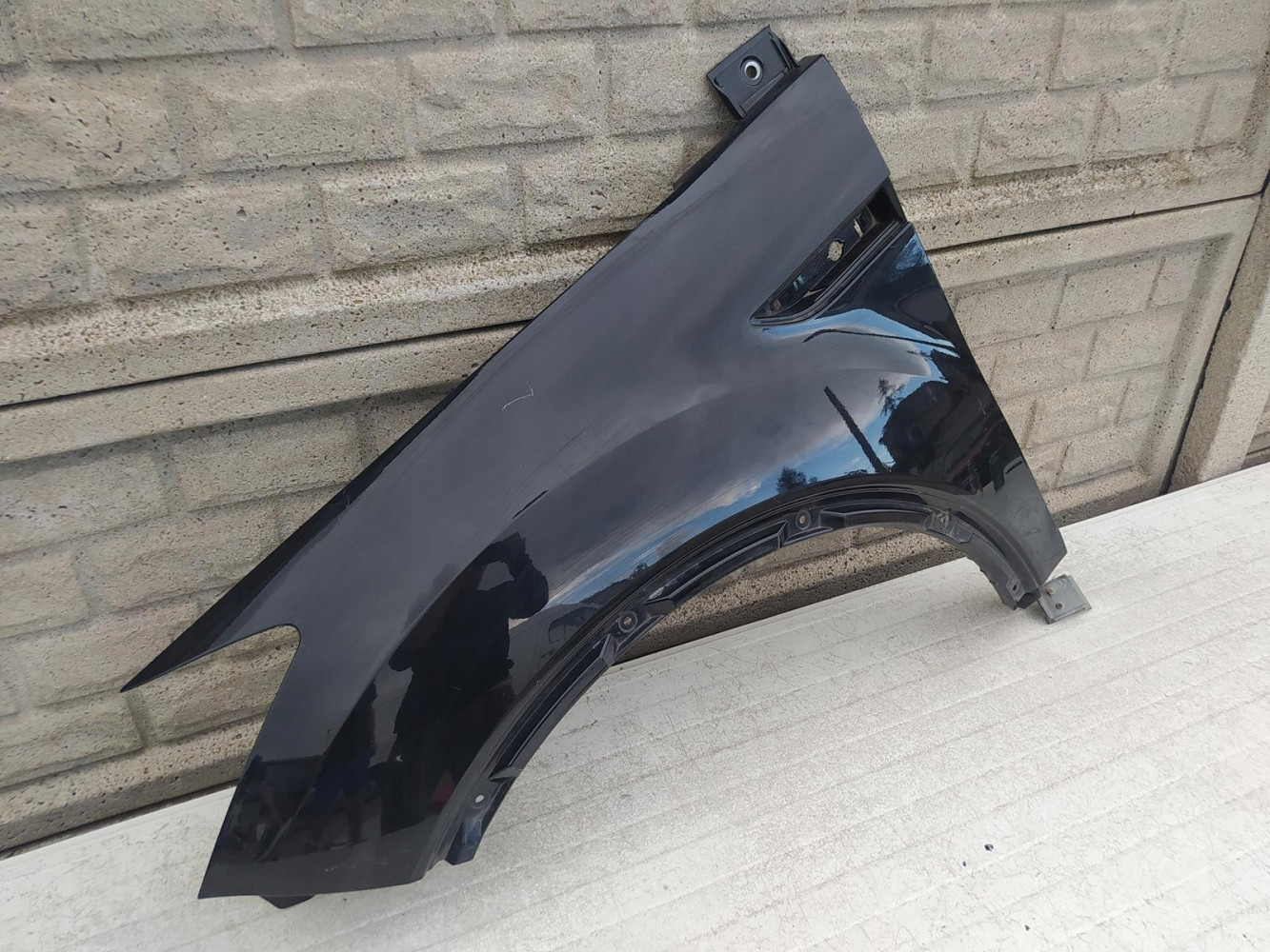 FORD KUGA MK1 1 I 08-13 BŁOTNIK PRZEDNI LEWY - (12624747998)