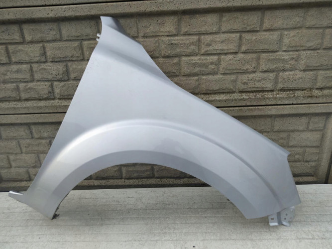 NISSAN NAVARA IV 16-22 BŁOTNIK PRZEDNI PRAWY - (12626371157)