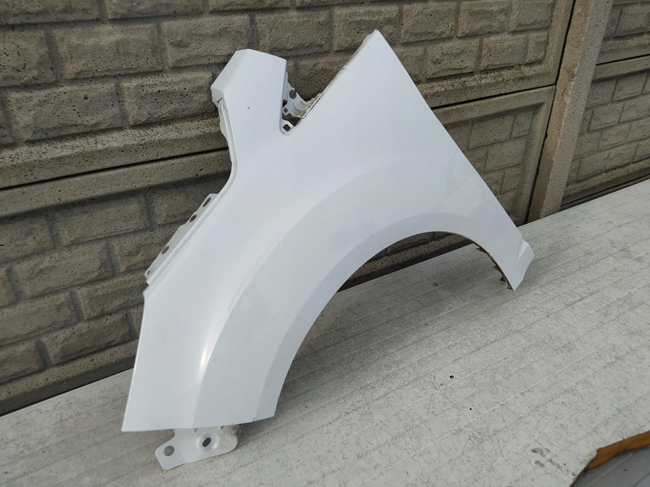 FORD C-MAX MK2 11-19 BŁOTNIK LEWY PRZEDNI - (12630328233)
