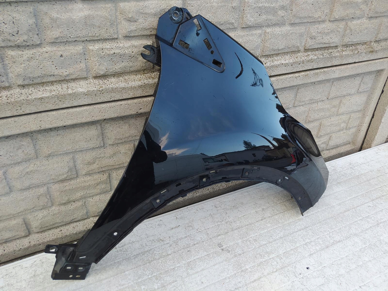 RENAULT CAPTUR 13-18 BŁOTNIK PRZEDNI PRAWY - (12641987599)