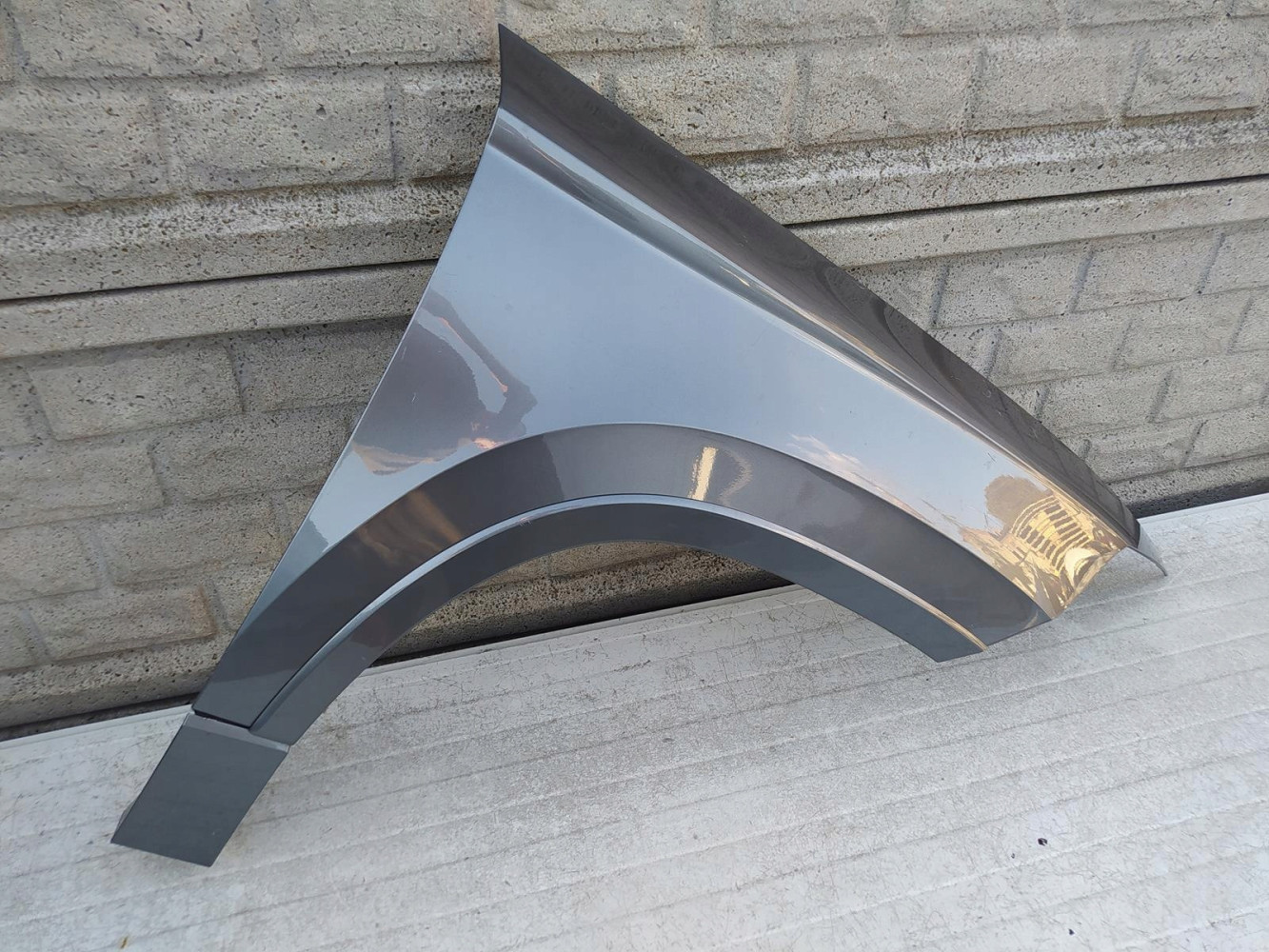SEAT ATECA 2016 - 2022 BŁOTNIK PRZEDNI PRAWY - (12650448747)
