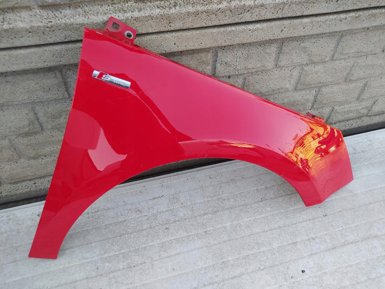 AUDI A1 8X0 2010-2017 BŁOTNIK PRZEDNI PRAWY - (12650698339)