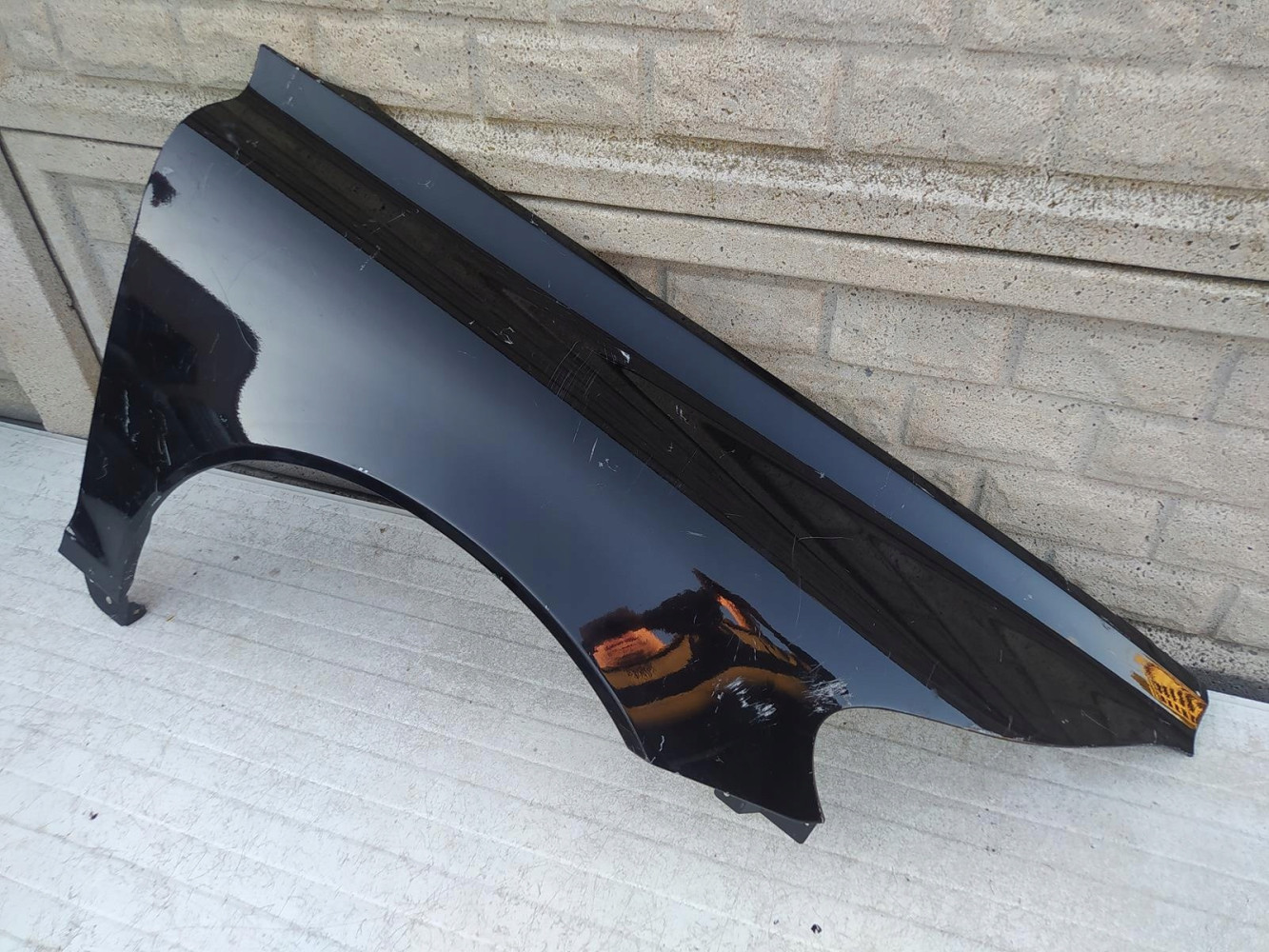 VOLVO C70 2005- BLOTNIK PRZEDNI PRAWY - (12652476329)