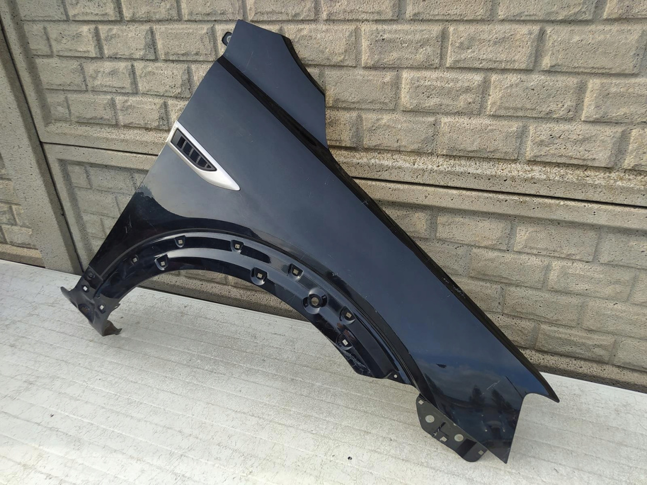 CHEVROLET CAPTIVA LIFT BŁOTNIK PRZEDNI PRAWY - (12654476626)