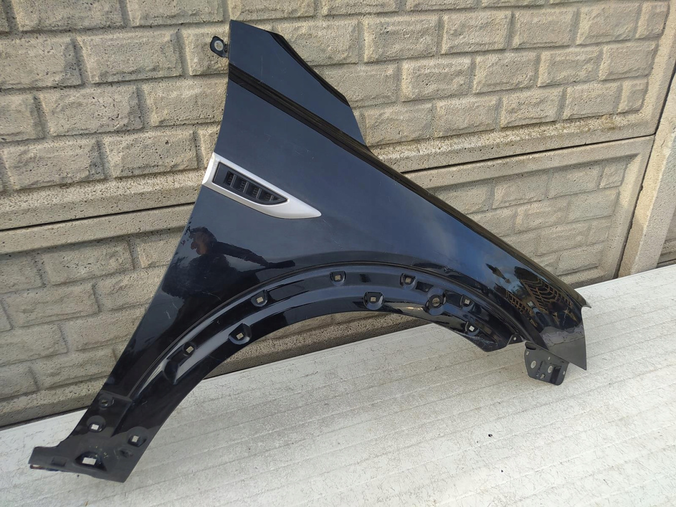CHEVROLET CAPTIVA LIFT BŁOTNIK PRZEDNI PRAWY - (12654476626)