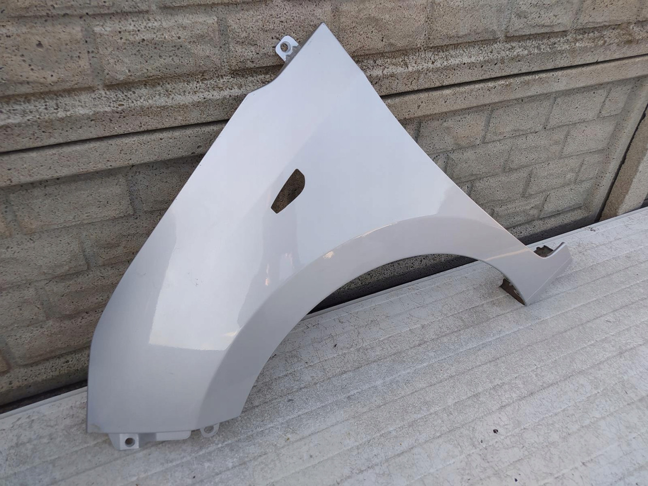 HYUNDAI I10 i 10 14-20 BŁOTNIK LEWY PRZÓD - (12668000463)