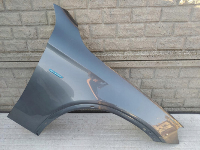 MERCEDES GLC W253 W 253 BŁOTNIK PRAWY PRZEDNI - (12668045378)