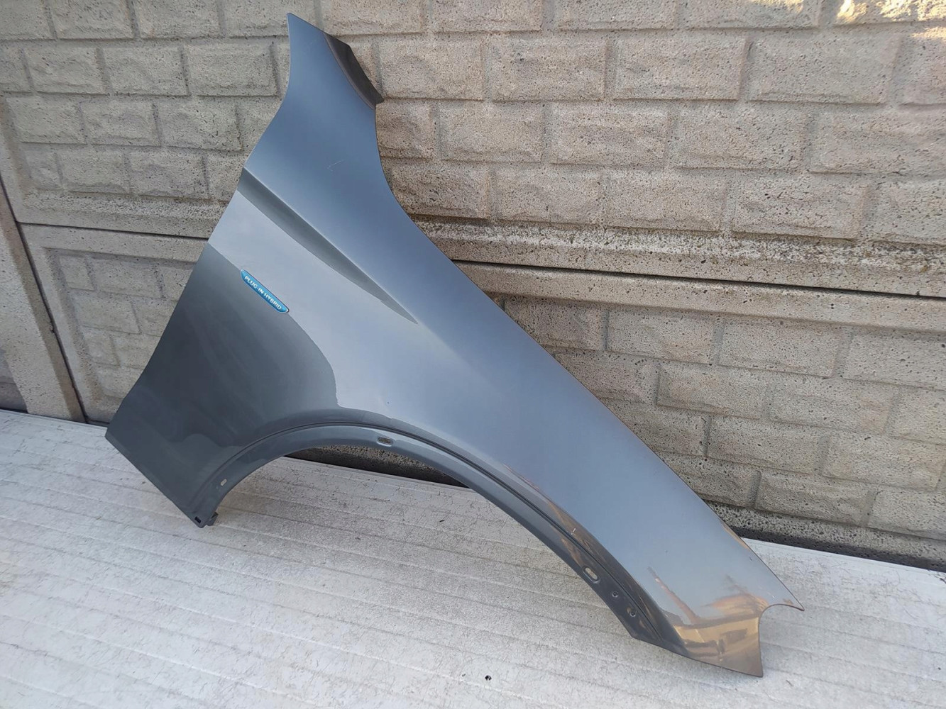 MERCEDES GLC W253 W 253 BŁOTNIK PRAWY PRZEDNI - (12668045378)