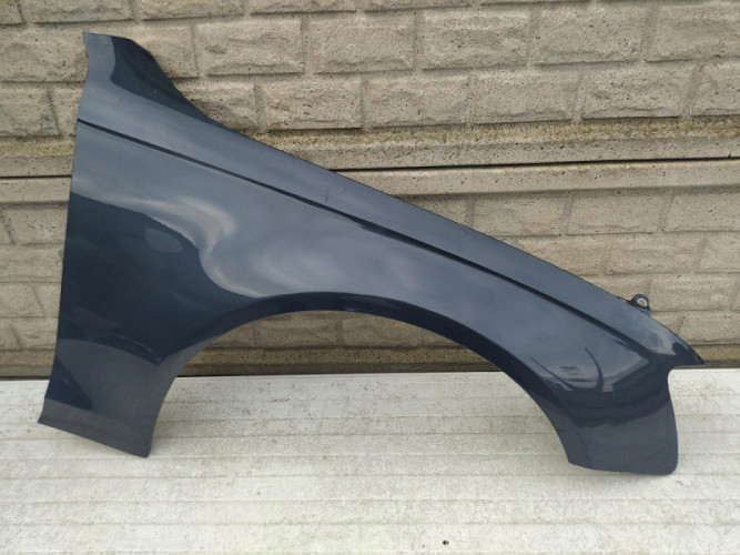 AUDI A4 B8 09-12 PRZED LIFTEM BŁOTNIK PRAWY - (12676978747)