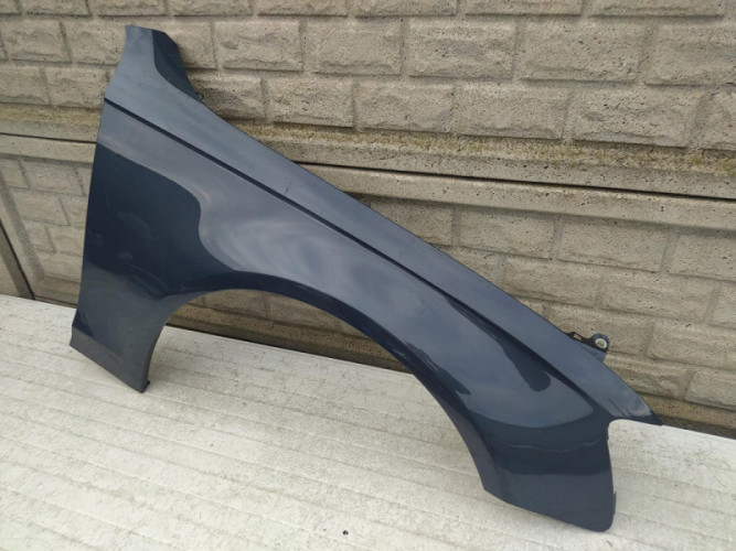 AUDI A4 B8 09-12 PRZED LIFTEM BŁOTNIK PRAWY - (12676978747)