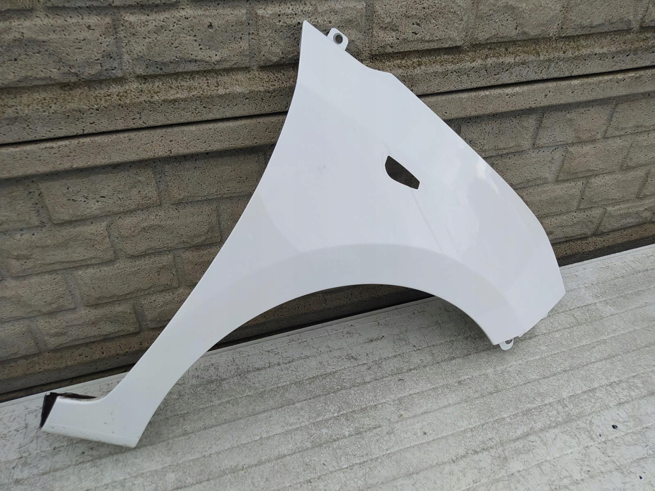 HYUNDAI I10 i 10 14-20 BŁOTNIK PRAWY PRZÓD - (12677014540)