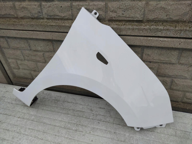 HYUNDAI I10 i 10 14-20 BŁOTNIK PRAWY PRZÓD - (12677014540)