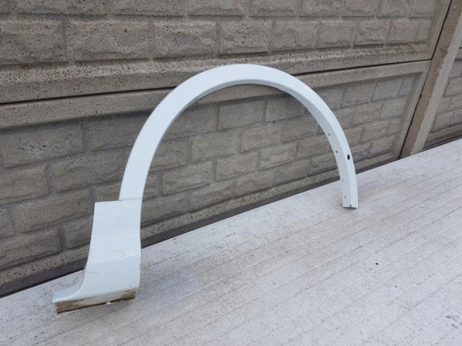 Listwa błotnika przedniego prawa FORD KUGA MK2 - (12683611113)
