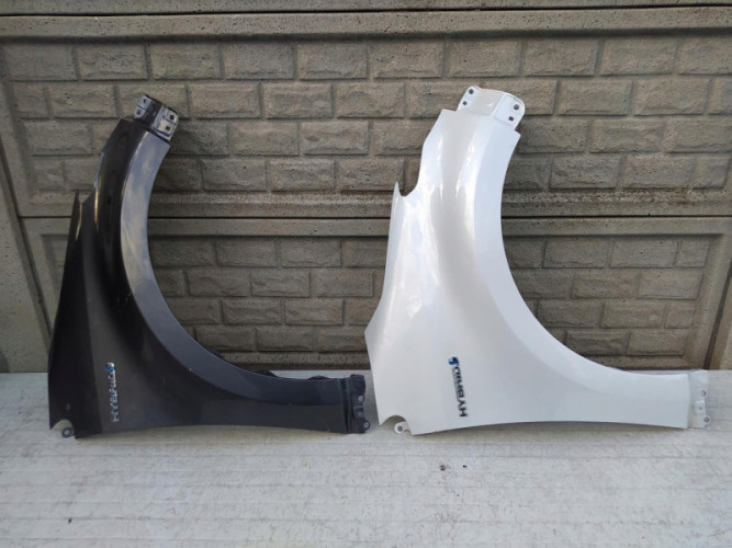 TOYOTA YARIS 4 IV 19-22 BŁOTNIK PRAWY PRZEDNI - (12698360402)