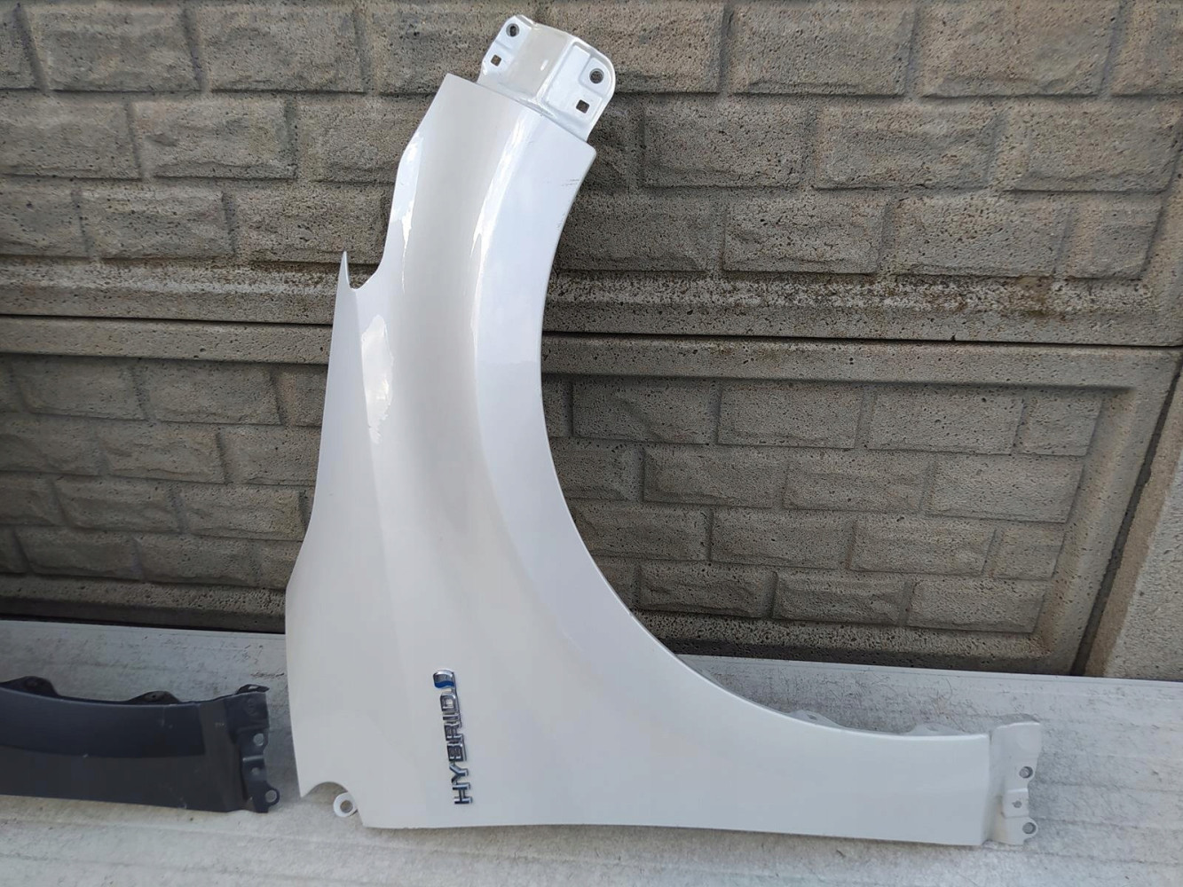 TOYOTA YARIS 4 IV 19-22 BŁOTNIK PRAWY PRZEDNI - (12698360402)