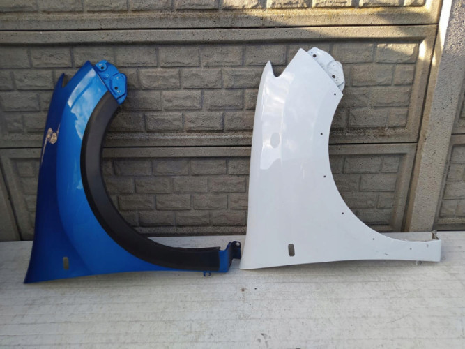 DACIA SANDERO STEPWAY 13- BŁOTNIK PRZEDNI PRAWY - (12698542235)