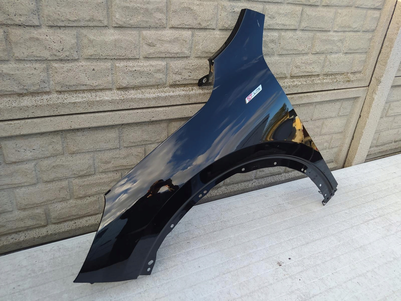 FORD KUGA ESCAPE MK3 20-22 BŁOTNIK PRZEDNI LEWY - (12698994324)