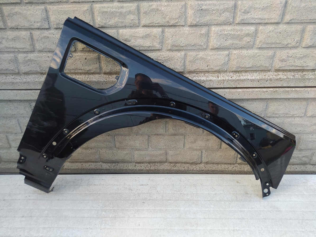 LAND ROVER DISCOVERY IV 09-16 BŁOTNIK PRZEDNI PRAWY - (12706551363)