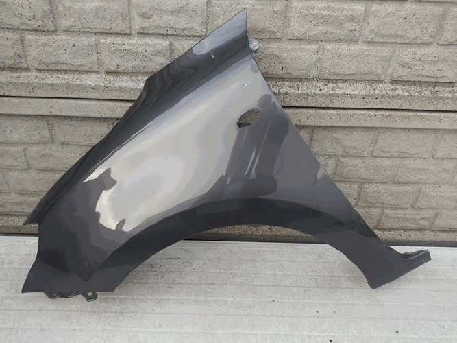 SUZUKI SWIFT MK8 17-22 BŁOTNIK PRZEDNI LEWY - (12725739998)