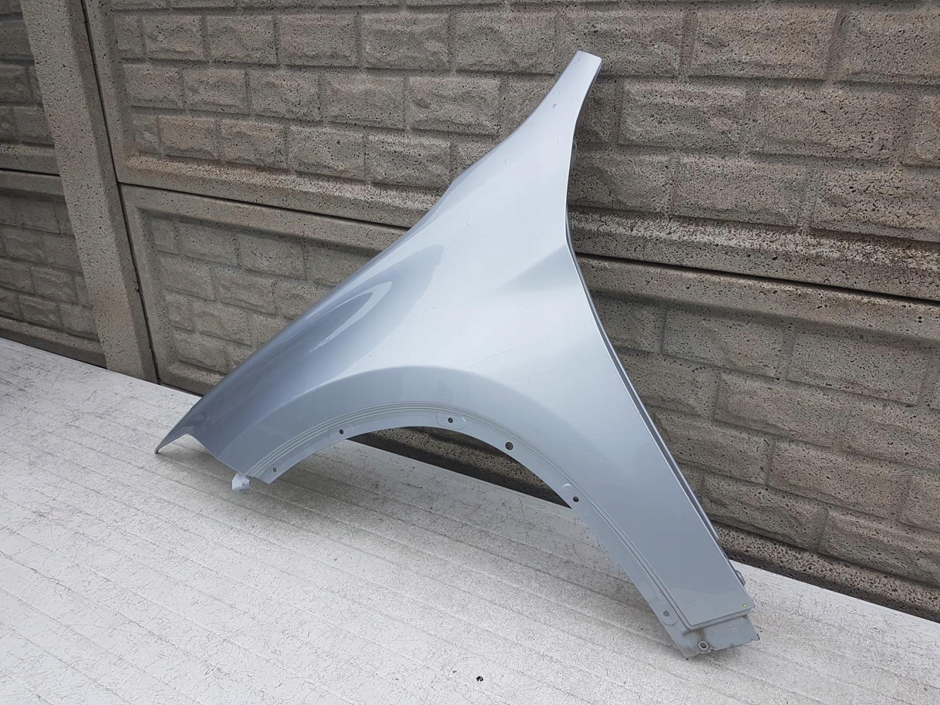 BŁOTNIK PRZEDNI LEWY BMW X1 F48 2015 - 2022 - (12745966494)