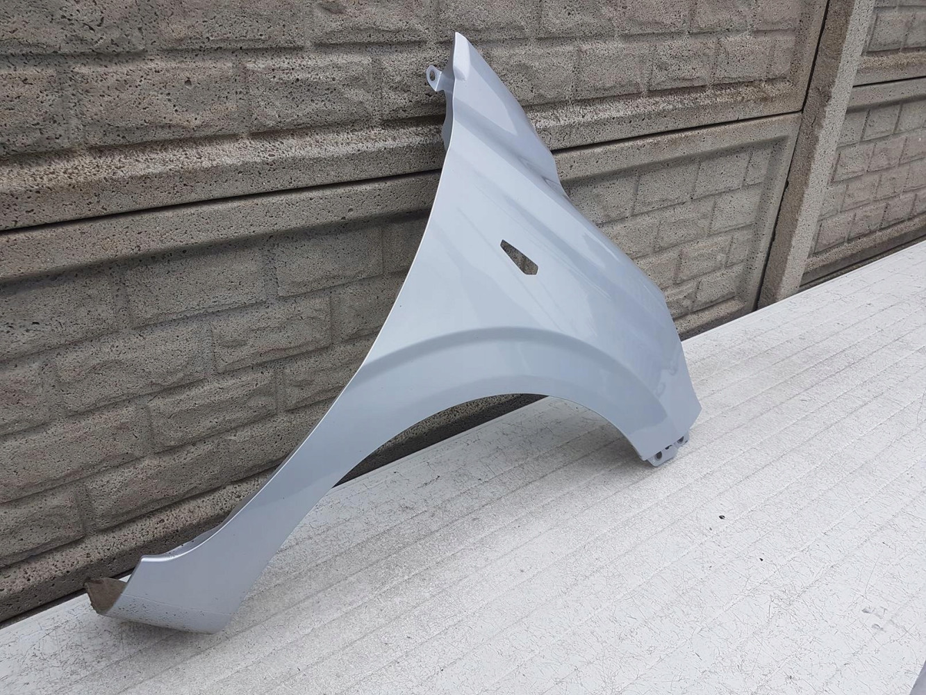 HYUNDAI I10 i 10 2021-2024 BŁOTNIK PRAWY PRZÓD - (12745984520)