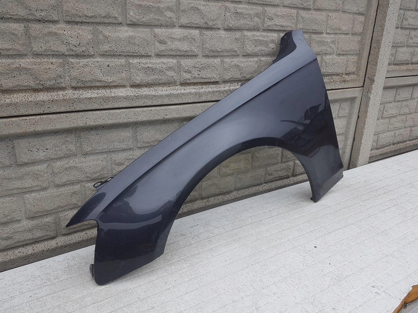 AUDI A4 B8 09-12 PRZED LIFTEM BŁOTNIK PRZEDNI LEWY - (12746103819)