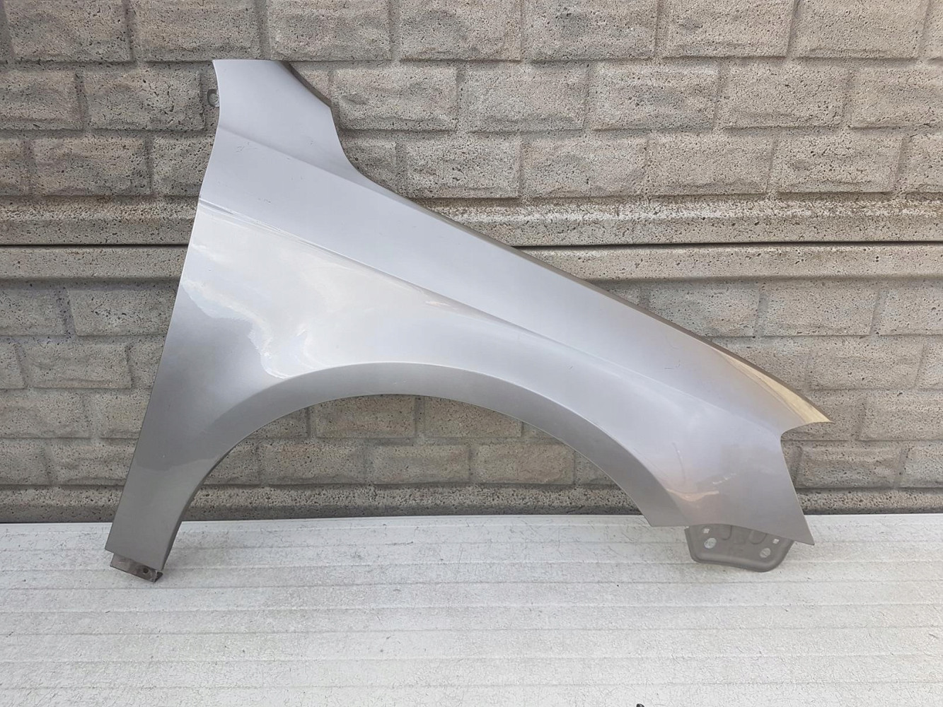 BŁOTNIK PRZEDNI PRAWY VW PASSAT B7 2010 - 2017 - (12766684758)
