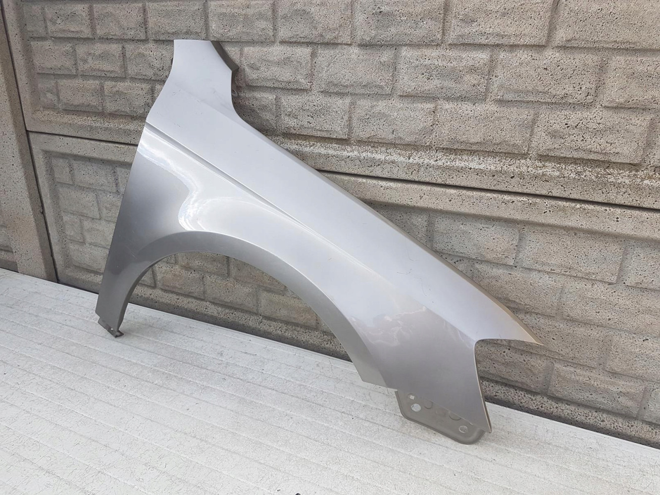 BŁOTNIK PRZEDNI PRAWY VW PASSAT B7 2010 - 2017 - (12766684758)